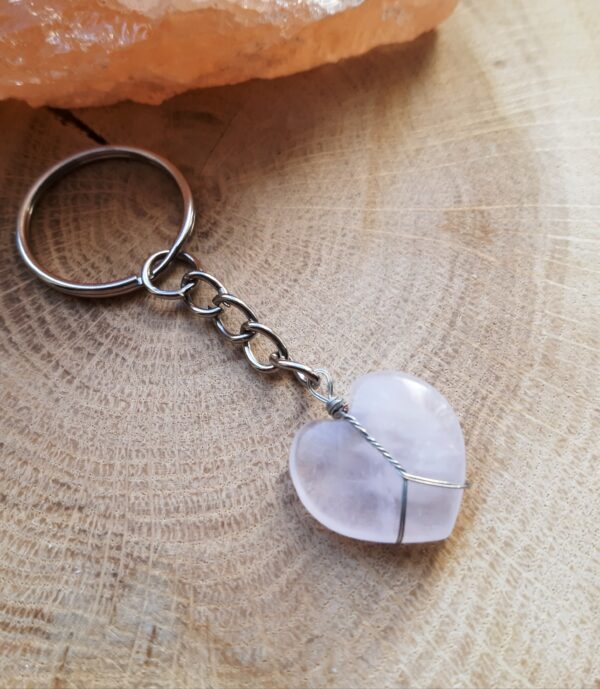 Brelok z Kwarcem Różowym w Kształcie Serca