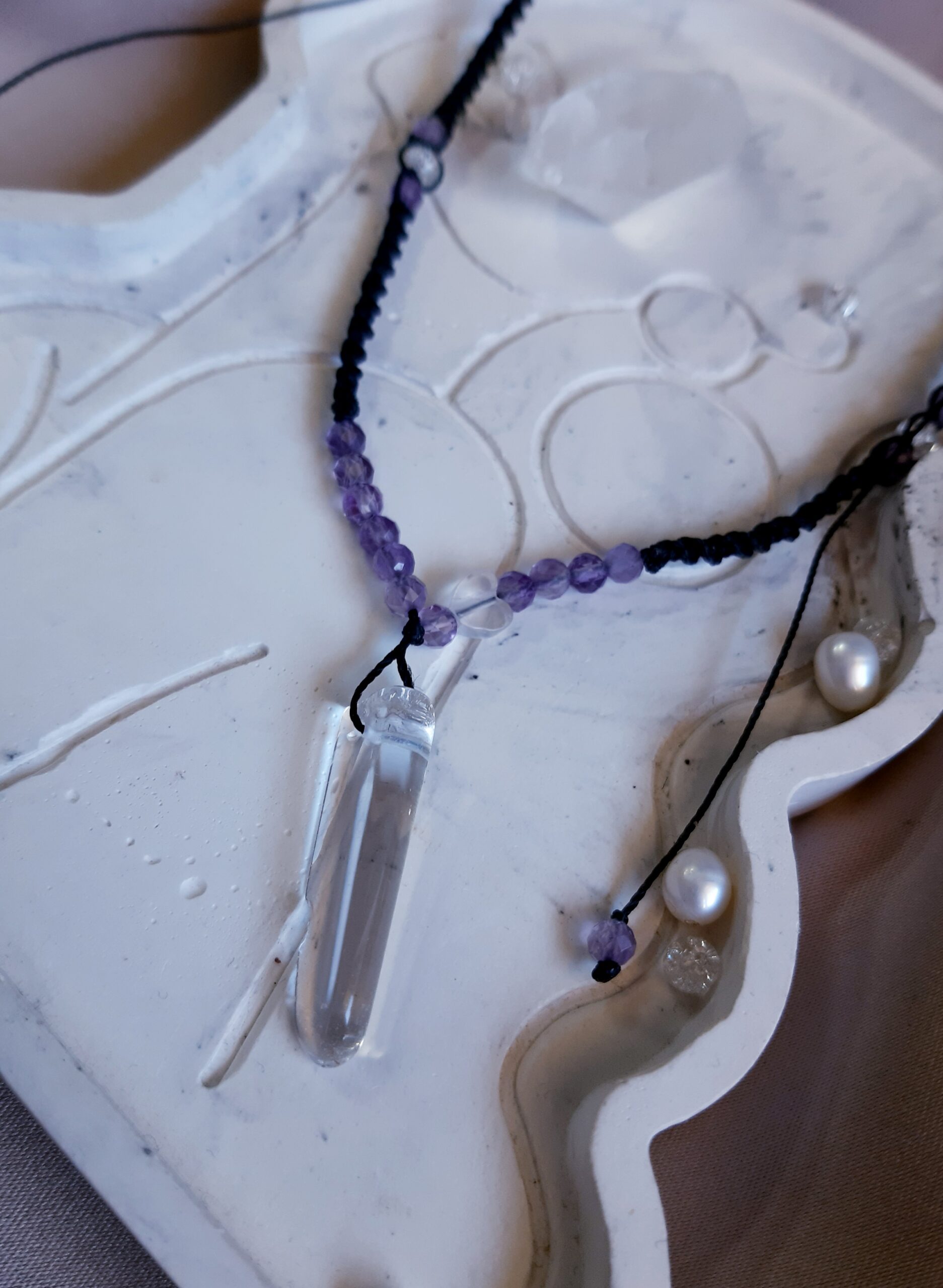 Naszyjnik Harmonii i Miłości, Ametyst, Kamień księżycowy, kryształ górski, kwarc różowy. - obrazek 2