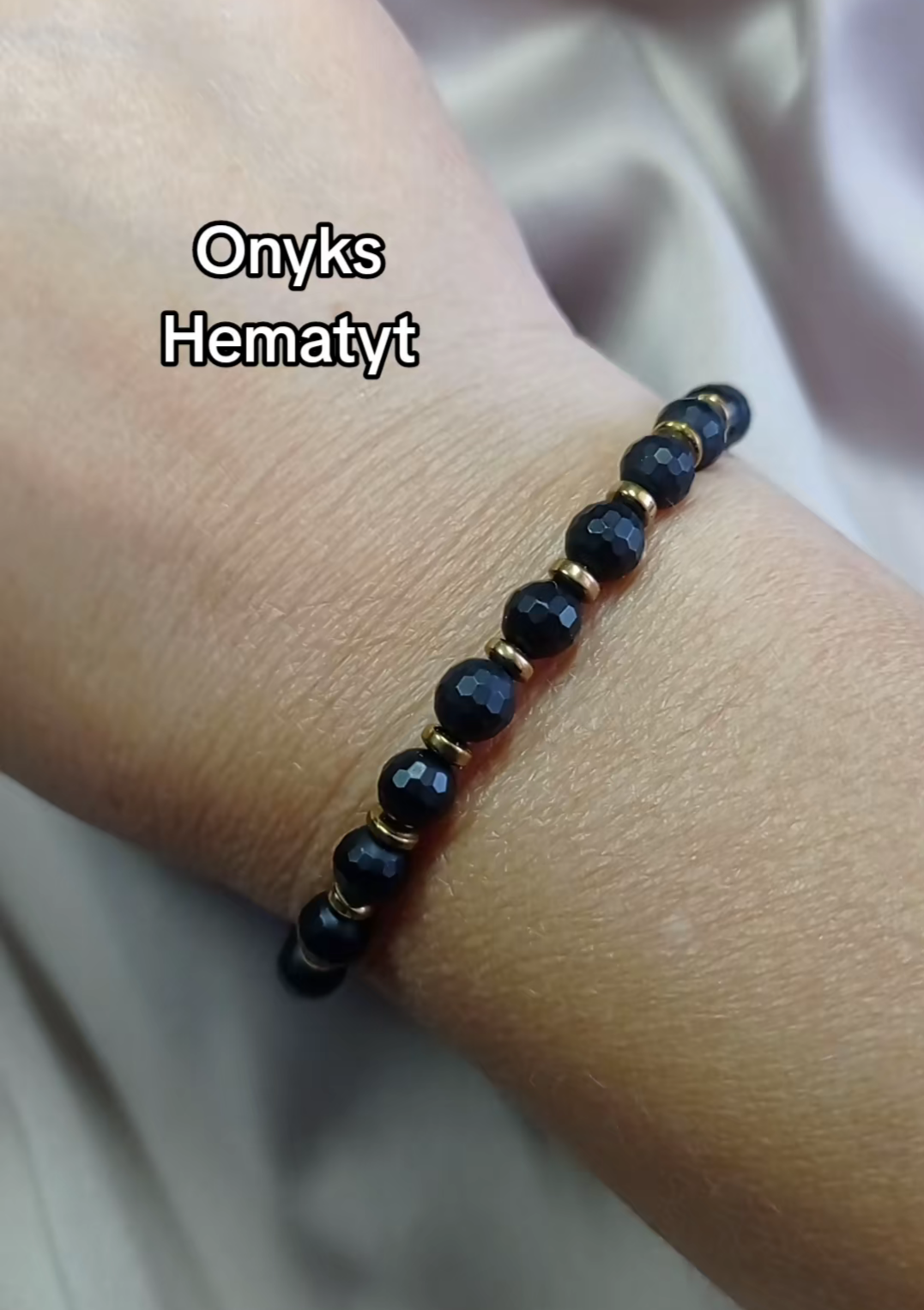 Bransoletka z Onyksem, Hematytem.